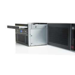 HPE DL38X Gen10 Universal Media Bay. Typ: Carrier Panel,...