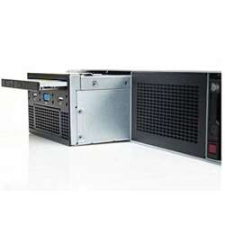 HPE DL560 Gen10 Universal Media Bay Kit. Produktfarbe:...
