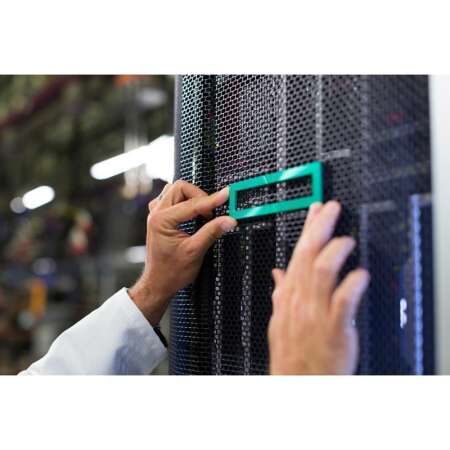 HPE R3B79A. Gesamtleistung: 1700 W