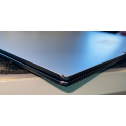 Lenovo Thinkpad X9-14 Gen 1, Refurbished B-Grade (Ecke beschädigt) ,Intel,Ultra 5 228V ,14" 2800x1800 OLED Touch Display, 32GB LPD5X-8533, 512GB NVMe, WLAN7, BT 5.4, 8MP IR CAM, Swiss Backlight keyboard, Win 11 Pro, Lenovo Garantie Vor Ort bis 08/2031